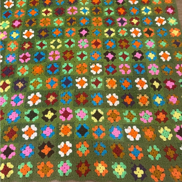 Handmade Afghan Green Granny Square Crocheted Blanket 62 x 58 - Picture 2 of 6